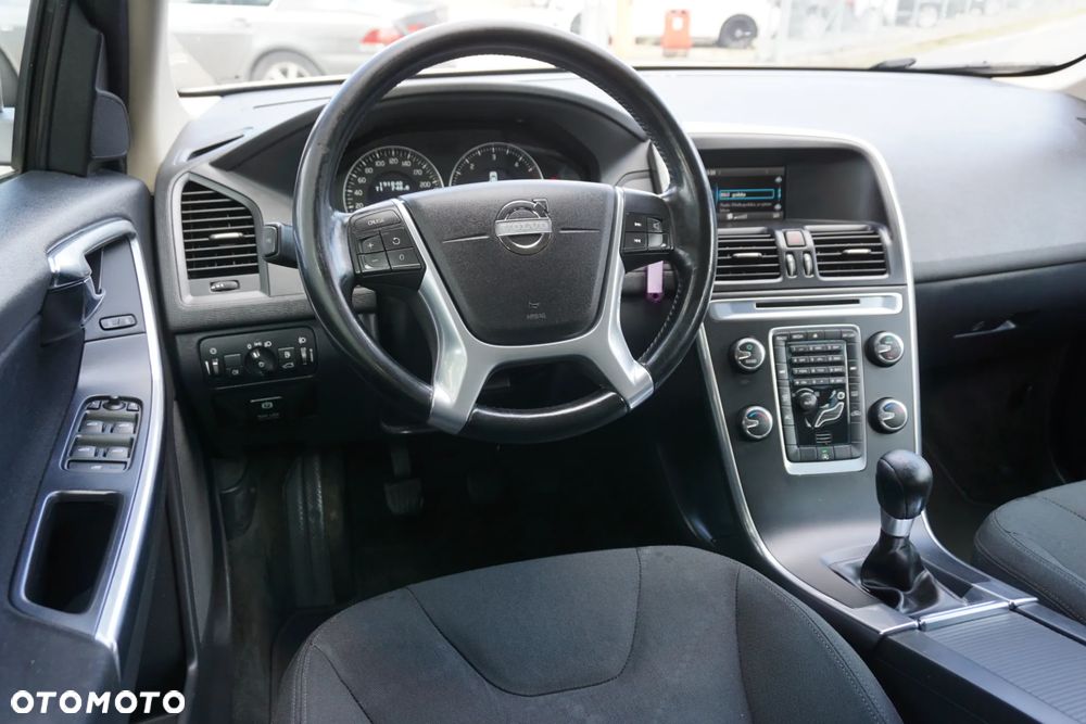 Volvo XC 60 D4 Kinetic - 11
