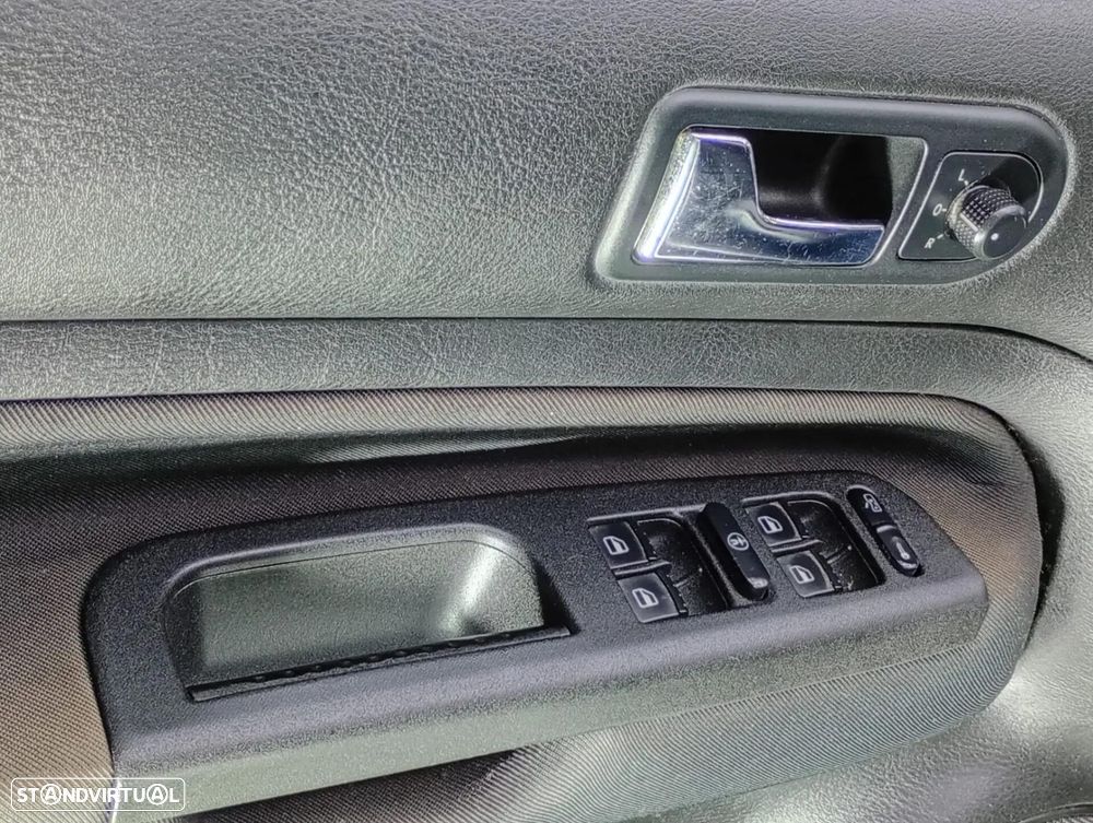 VW Golf Variant - 13