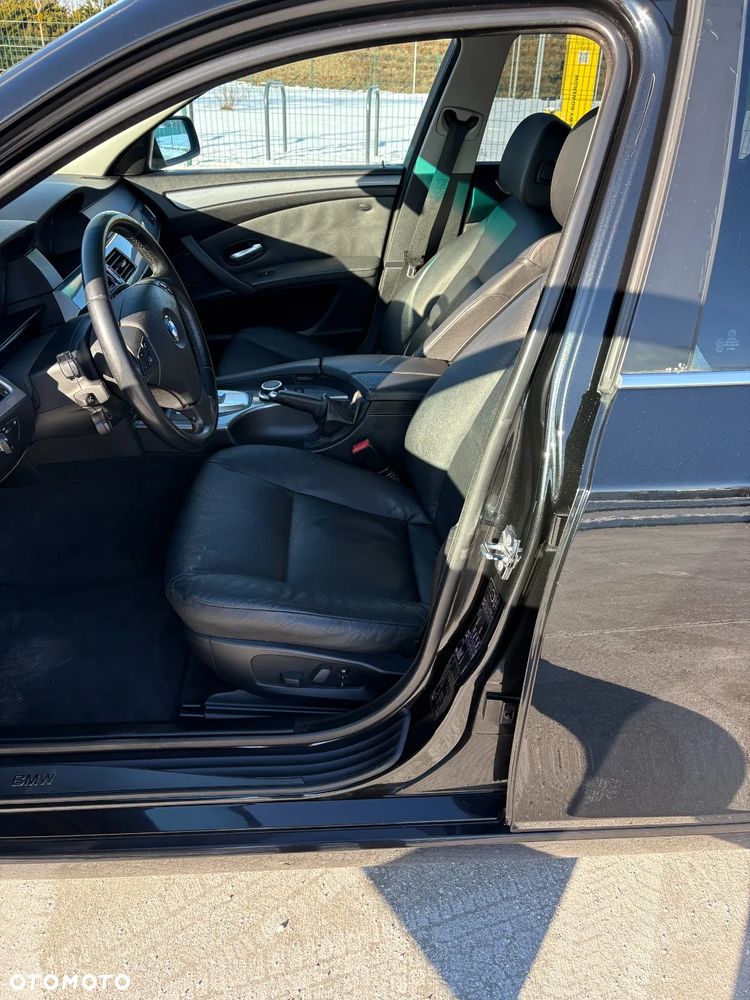 BMW Seria 5 520d - 13