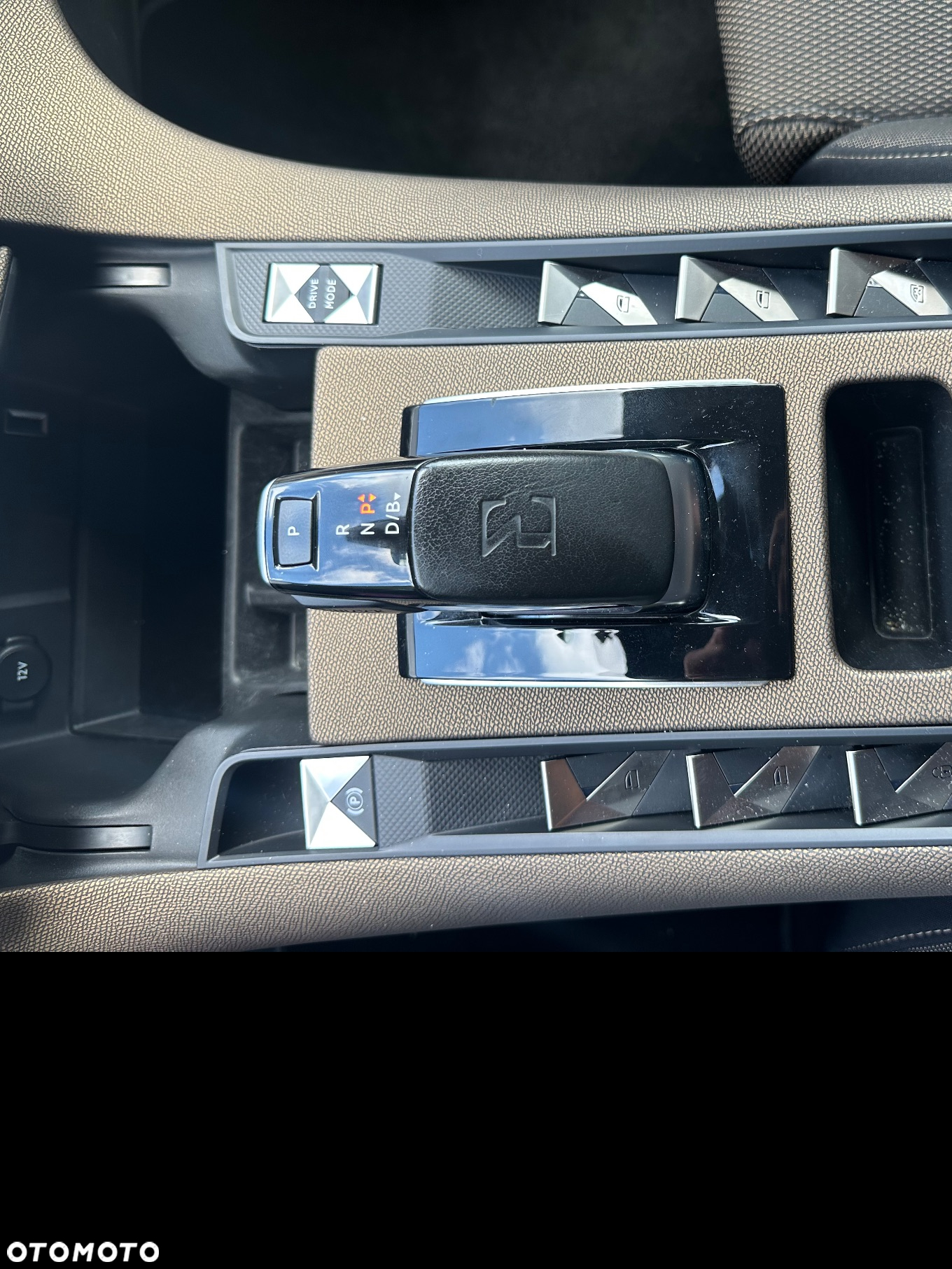 DS Automobiles DS 7 Crossback 1.6 E-Tense 4x4 Performance Line - 17