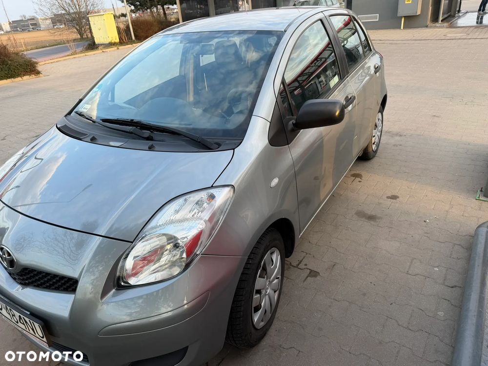 Toyota Yaris 1.0 Luna EU5 - 4