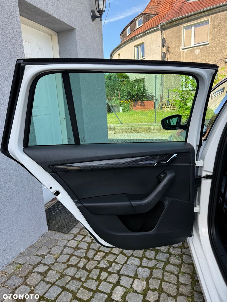 Skoda Octavia 2.0 TDI (Green tec) RS - 18