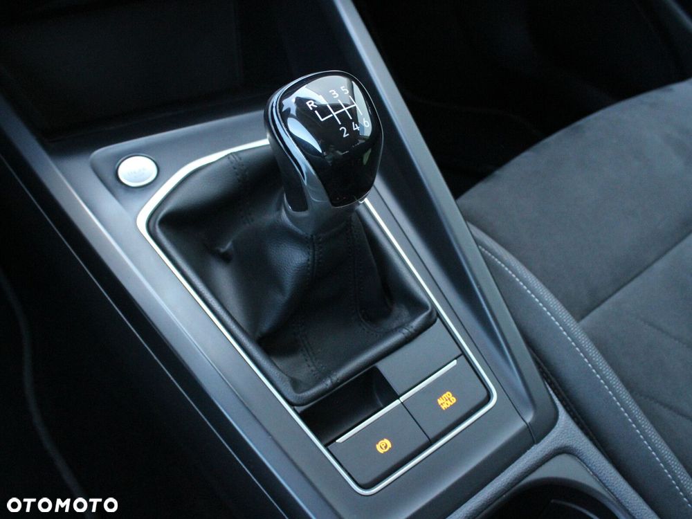 Volkswagen Golf - 21