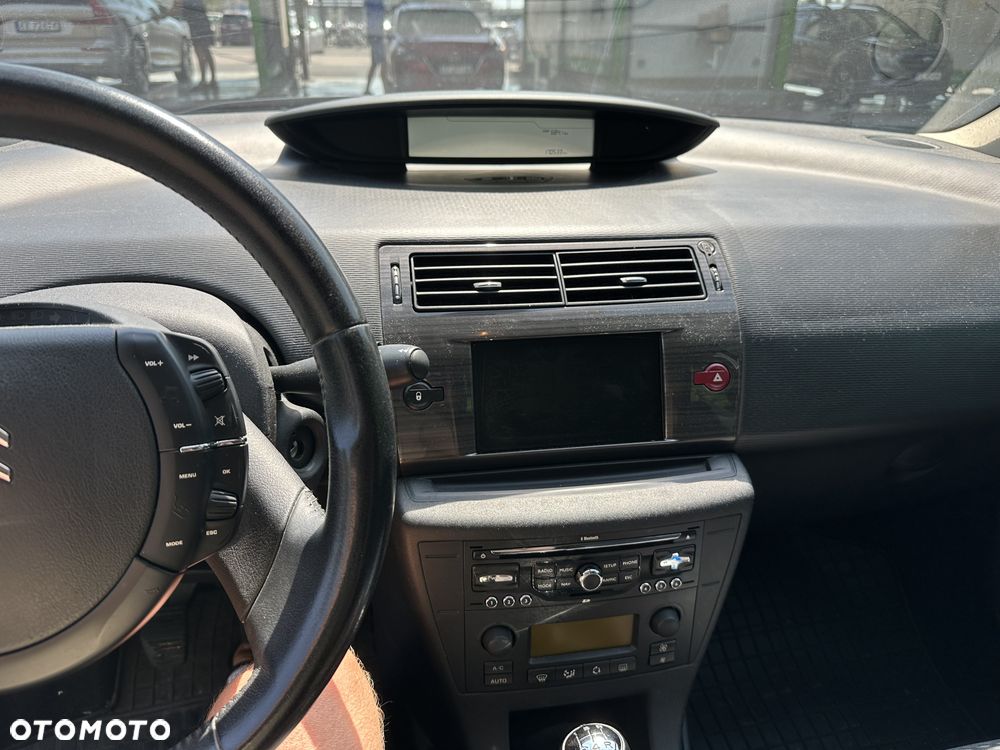 Citroën C4 VTi 120 Exclusive - 6