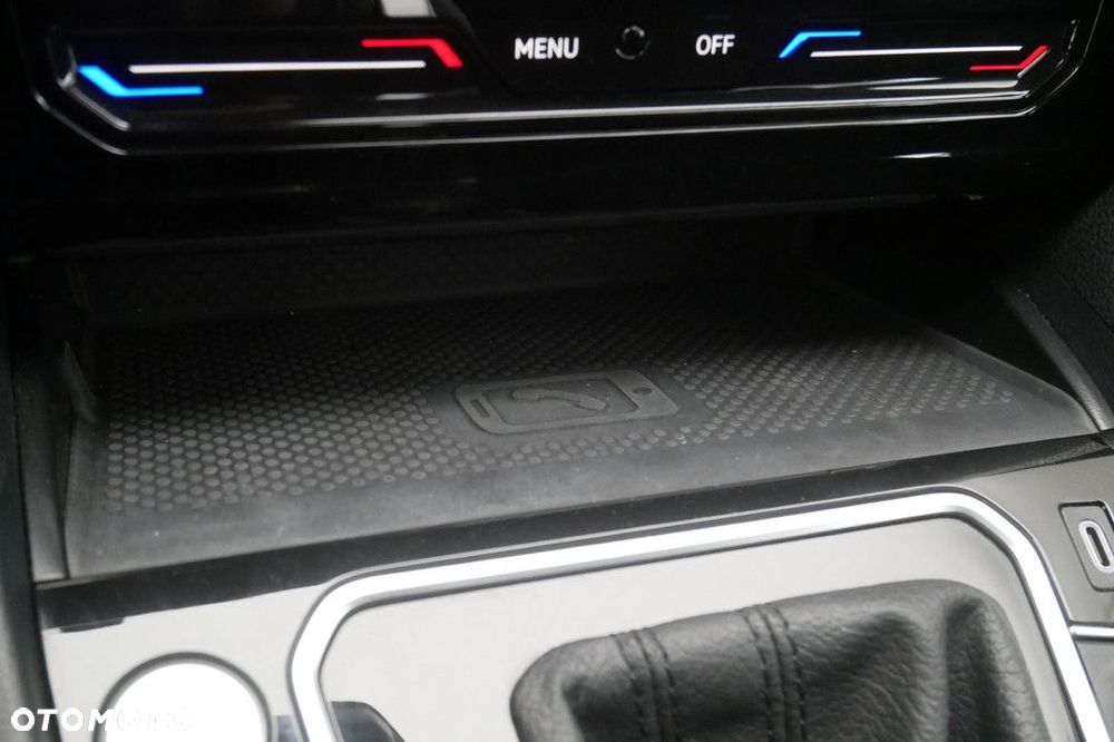 Volkswagen Passat 2.0 TSI Business DSG - 22