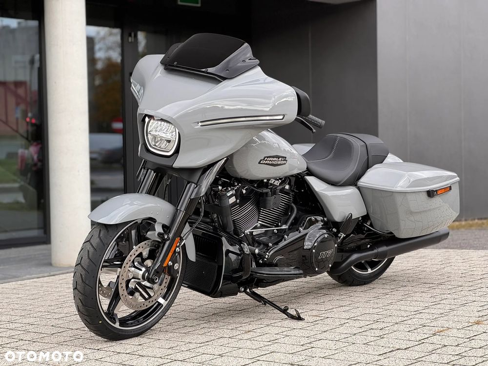 Harley-Davidson Touring Street Glide - 15