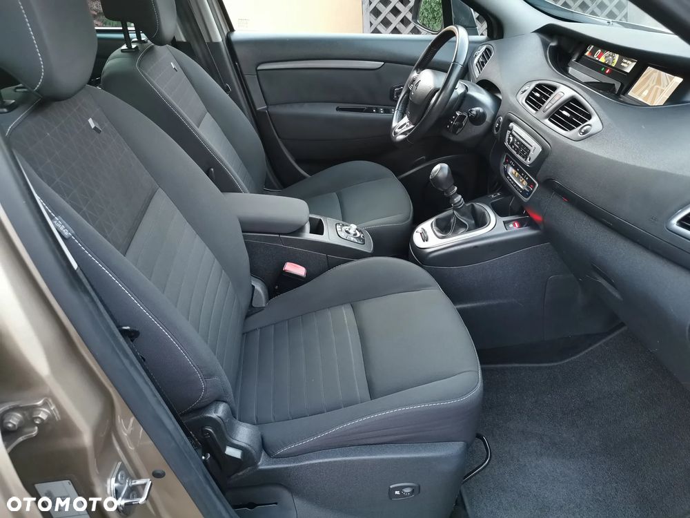 Renault Scenic 1.6 16V 110 LIMITED - 17