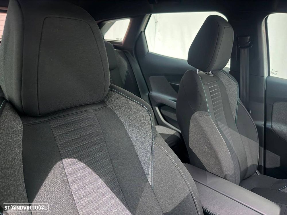 Peugeot 3008 1.2 PureTech Active Pack - 17