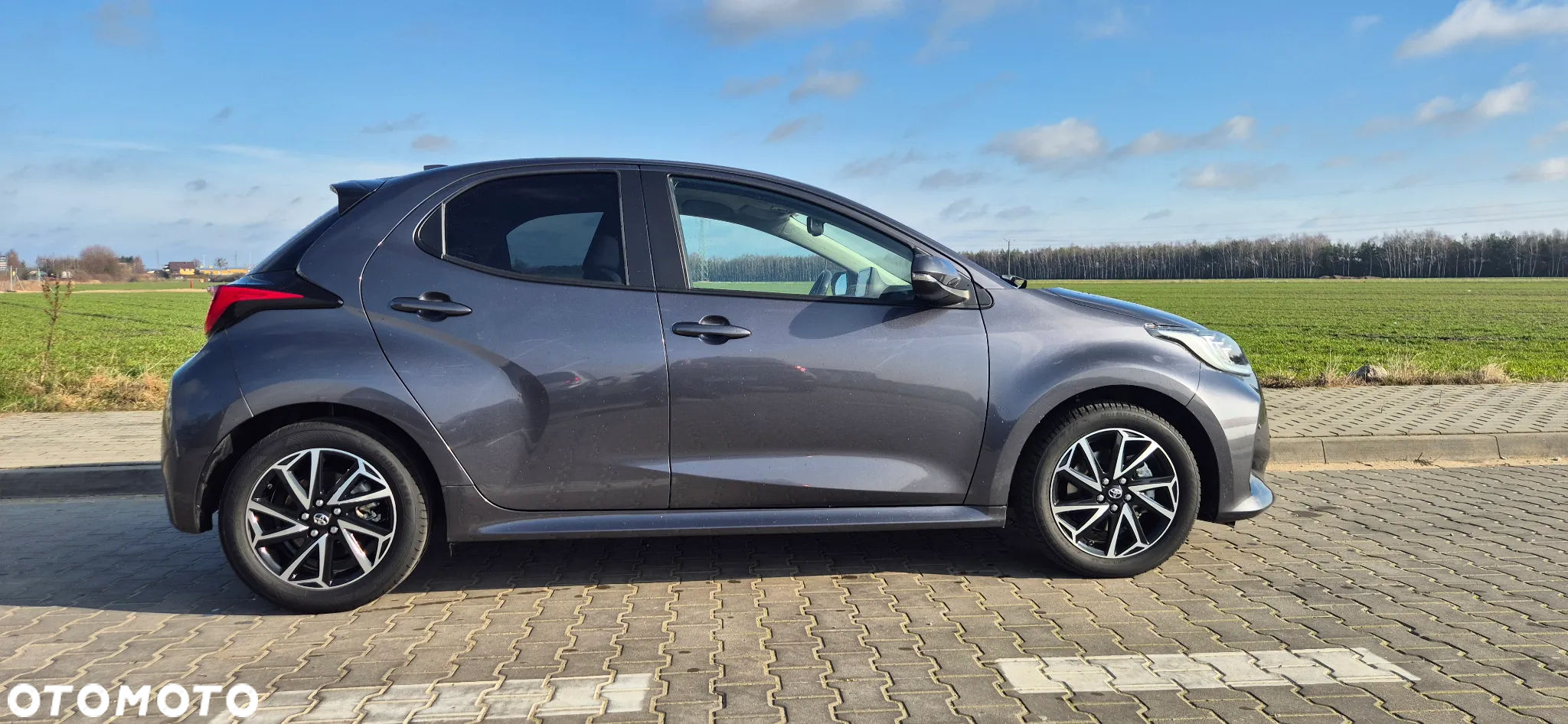 Toyota Yaris - 16