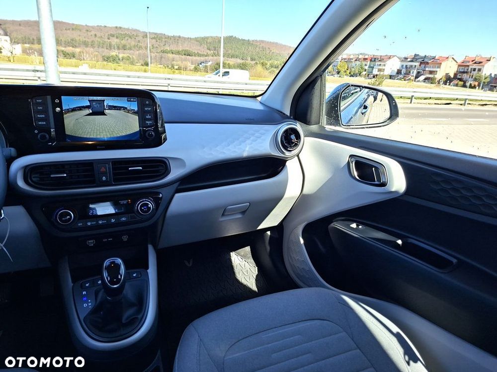 Hyundai i10 - 15