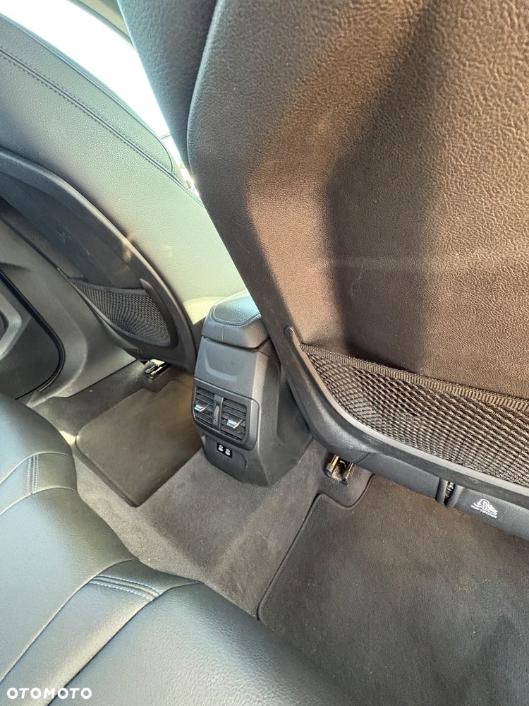 BMW Seria 2 218i M Sport - 17