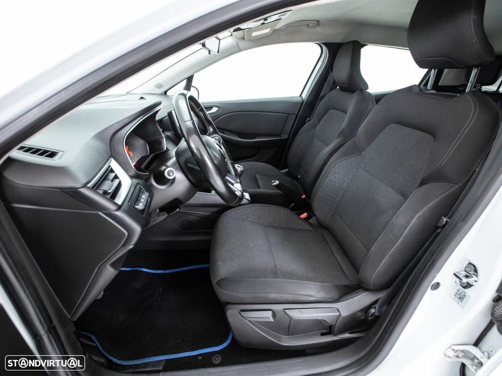 Renault Clio - 8