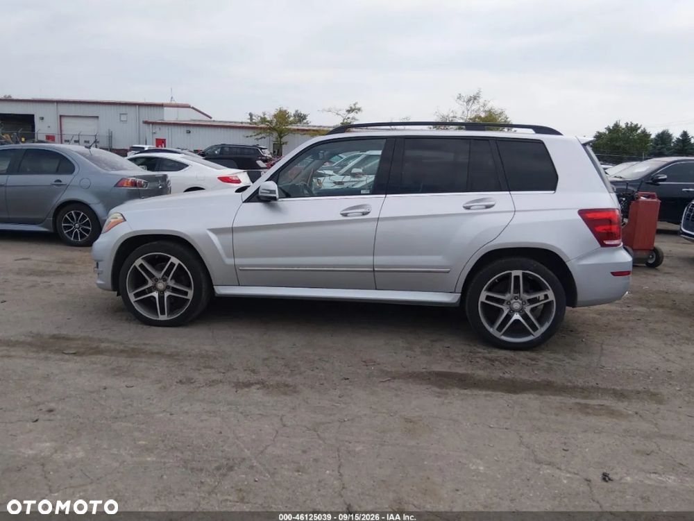Mercedes-Benz GLK 350 4-Matic - 8
