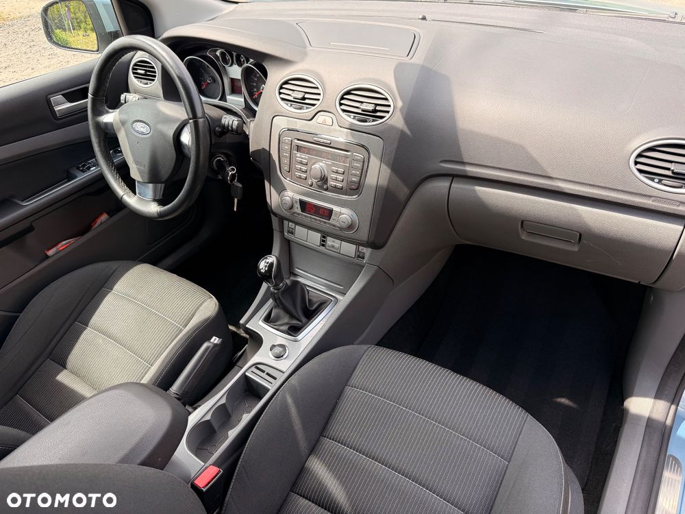 Ford Focus 1.6 Ti-VCT Titanium - 20