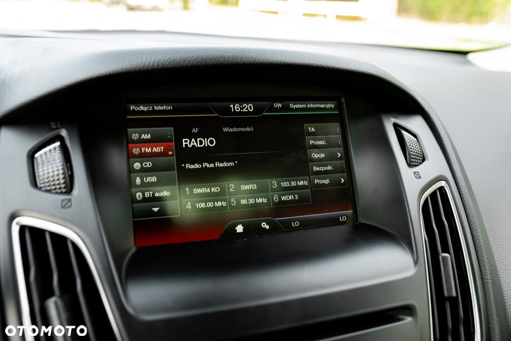 Ford Focus 1.0 EcoBoost Trend - 36