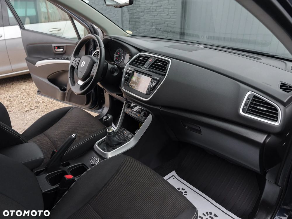 Suzuki SX4 S-Cross 1.4 T Elegance 4WD - 17