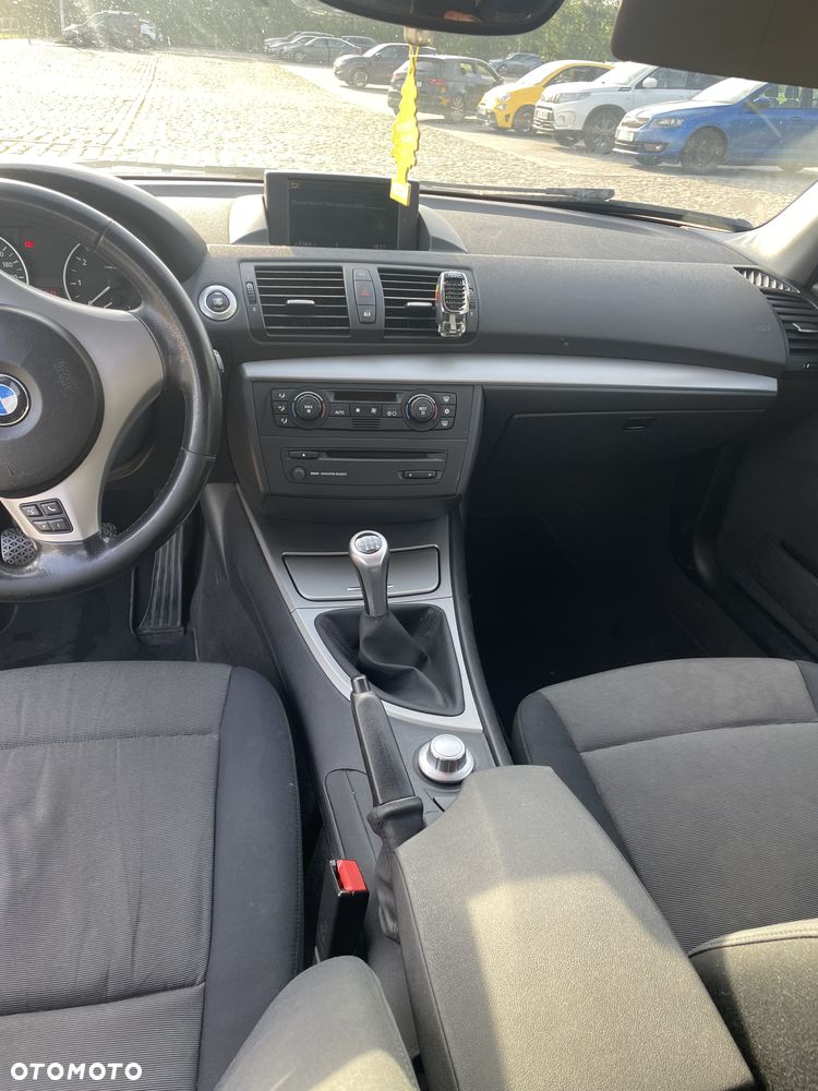 BMW Seria 1 - 19