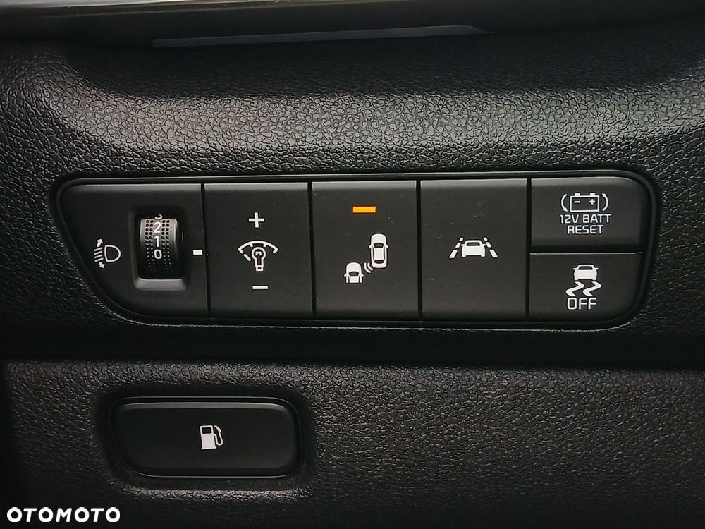 Kia Niro 1.6 GDI Hybrid Business Line - 34