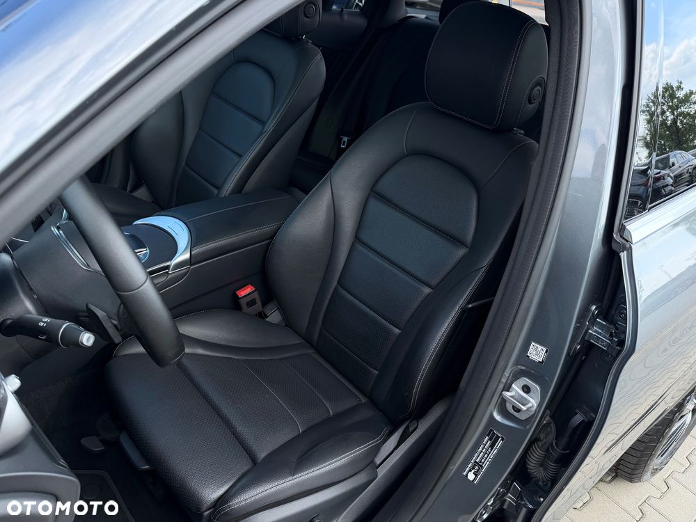 Mercedes-Benz GLC - 31