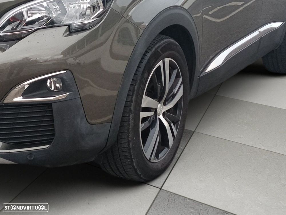 Peugeot 3008 1.6 BlueHDi Allure EAT6 J18 - 17