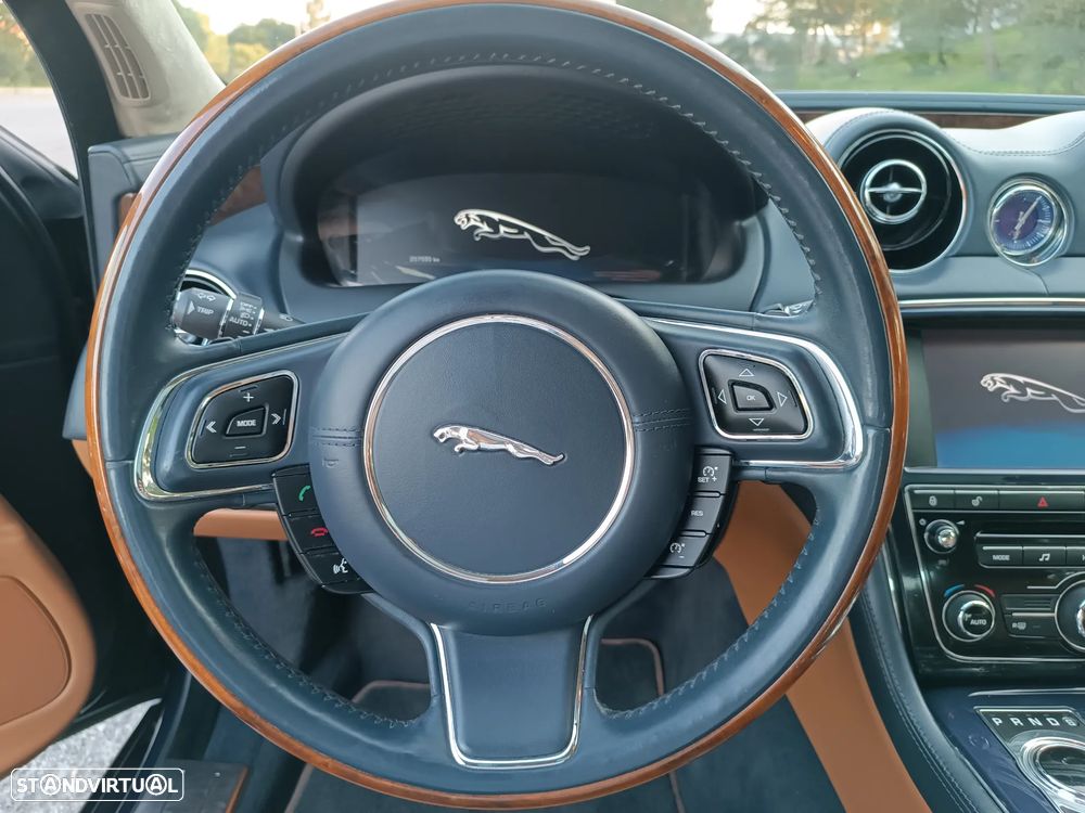 Jaguar XJ 3.0 V6 S Portfolio - 29