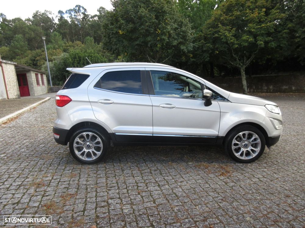Ford EcoSport - 11