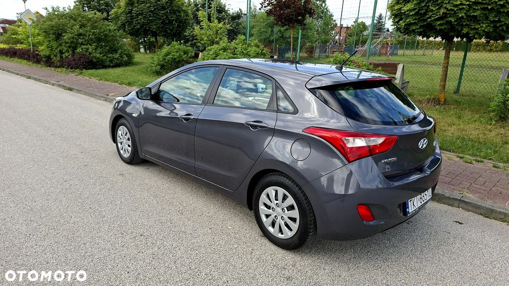 Hyundai i30 1.4 Trend - 8