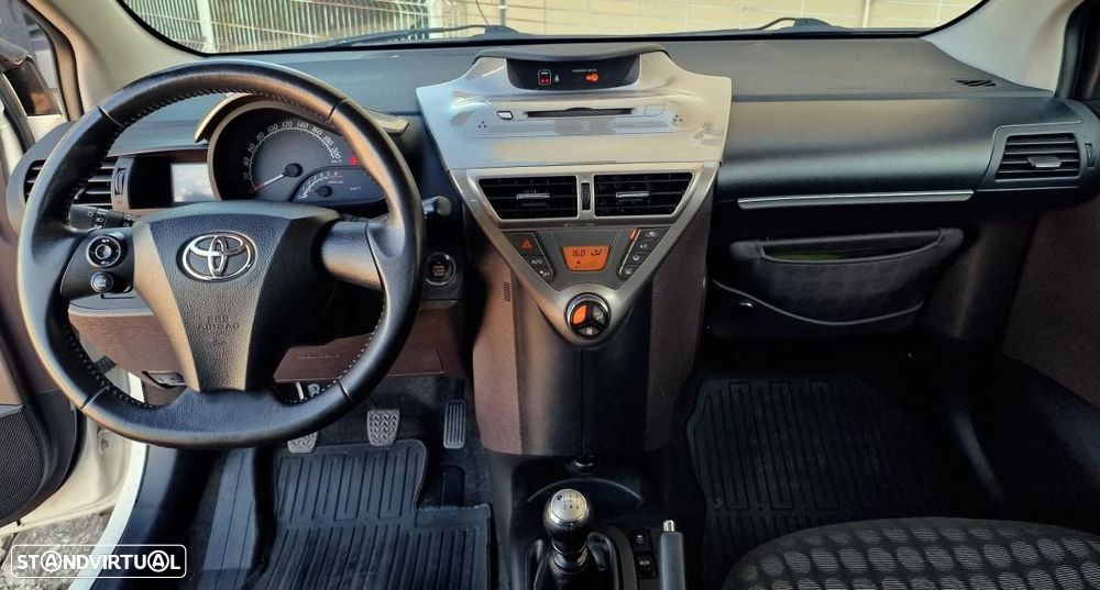 Toyota iQ 1.4 D-4D 2 - 46