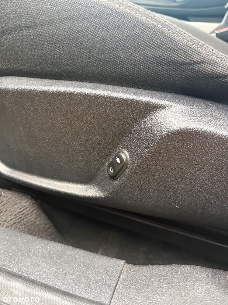 Ford Mondeo 1.6 Titanium - 23