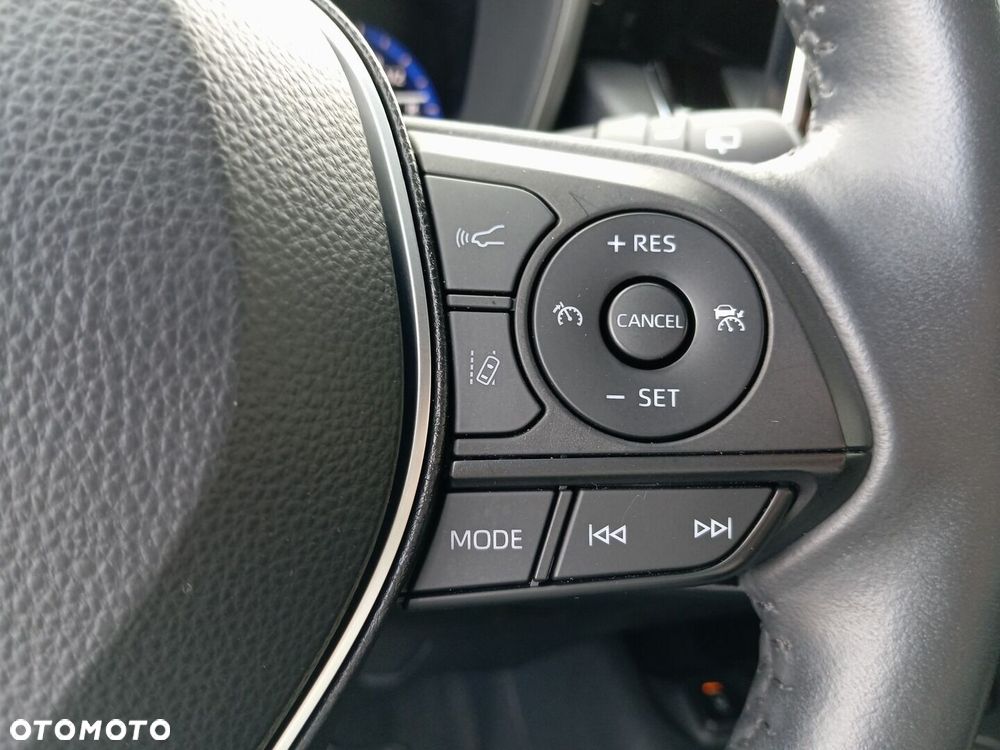 Toyota Corolla 2.0 Hybrid Executive - 13