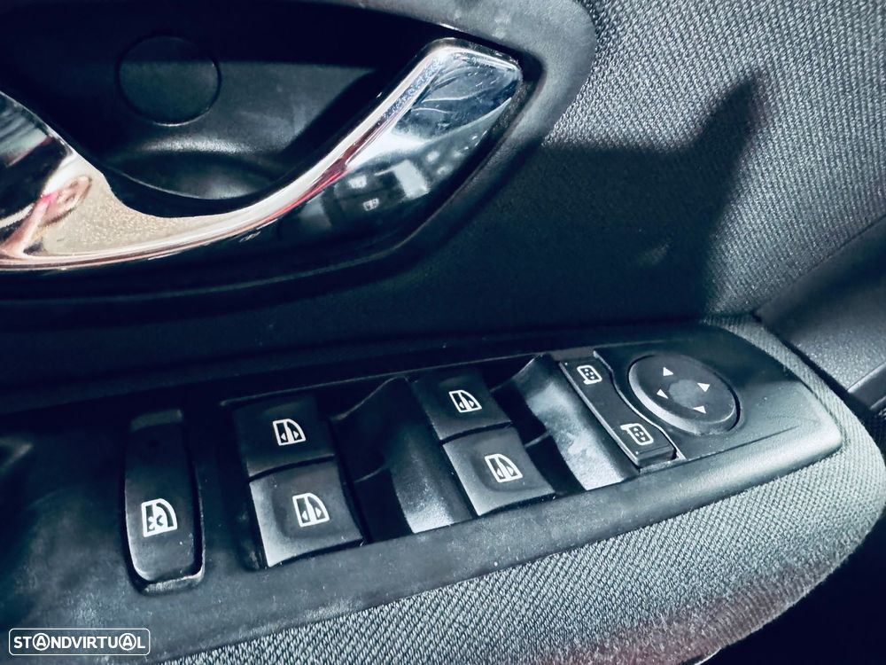 Renault Mégane 1.5 dCi Dynamique - 19