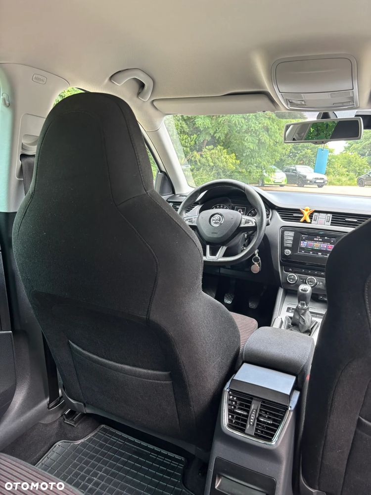 Skoda Octavia 2.0 TDI Style - 24