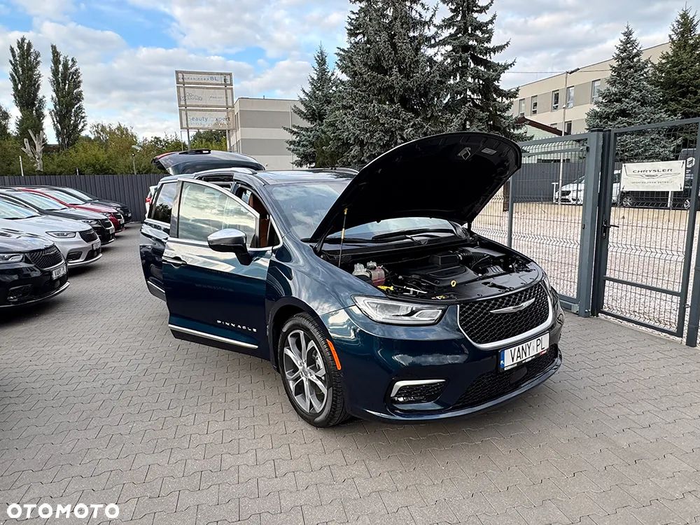 Chrysler Pacifica - 19