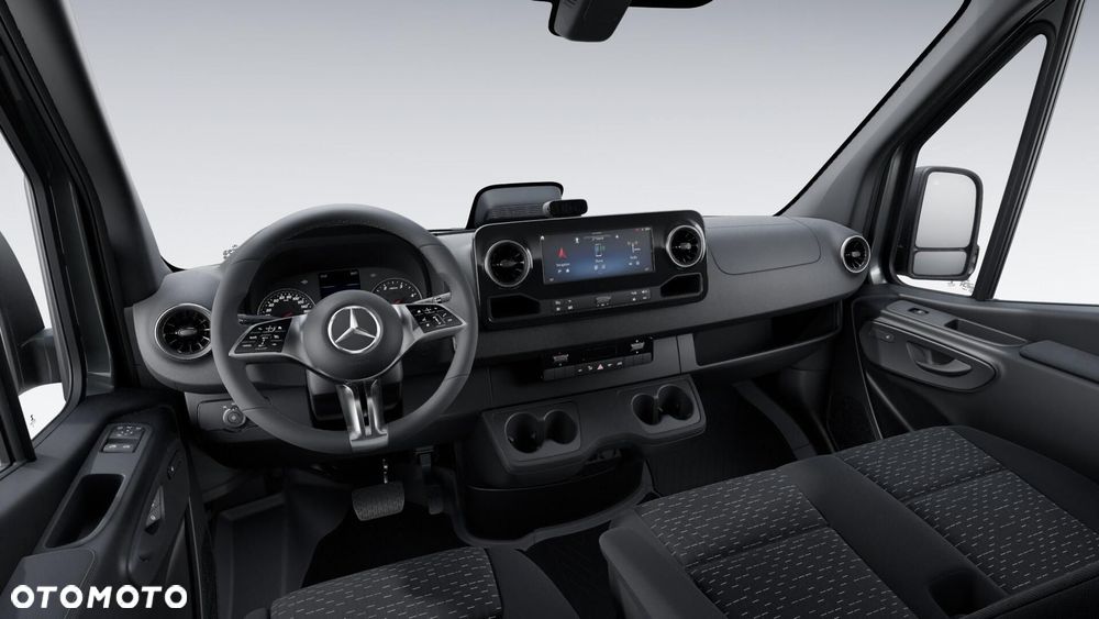Mercedes-Benz Sprinter - 4