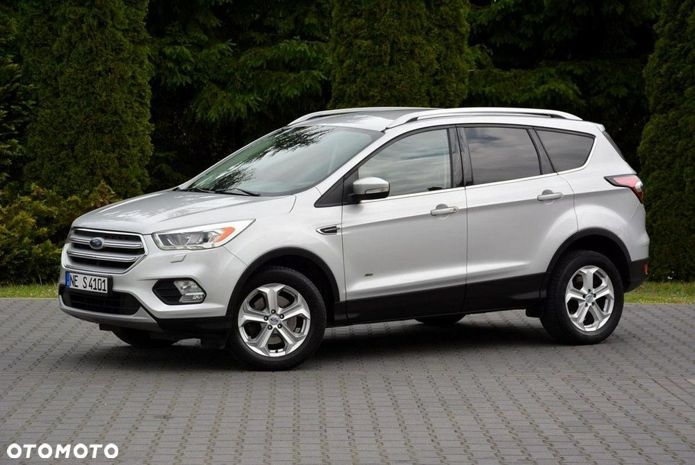 Ford Kuga 2.0 TDCi 4x4 Titanium - 3
