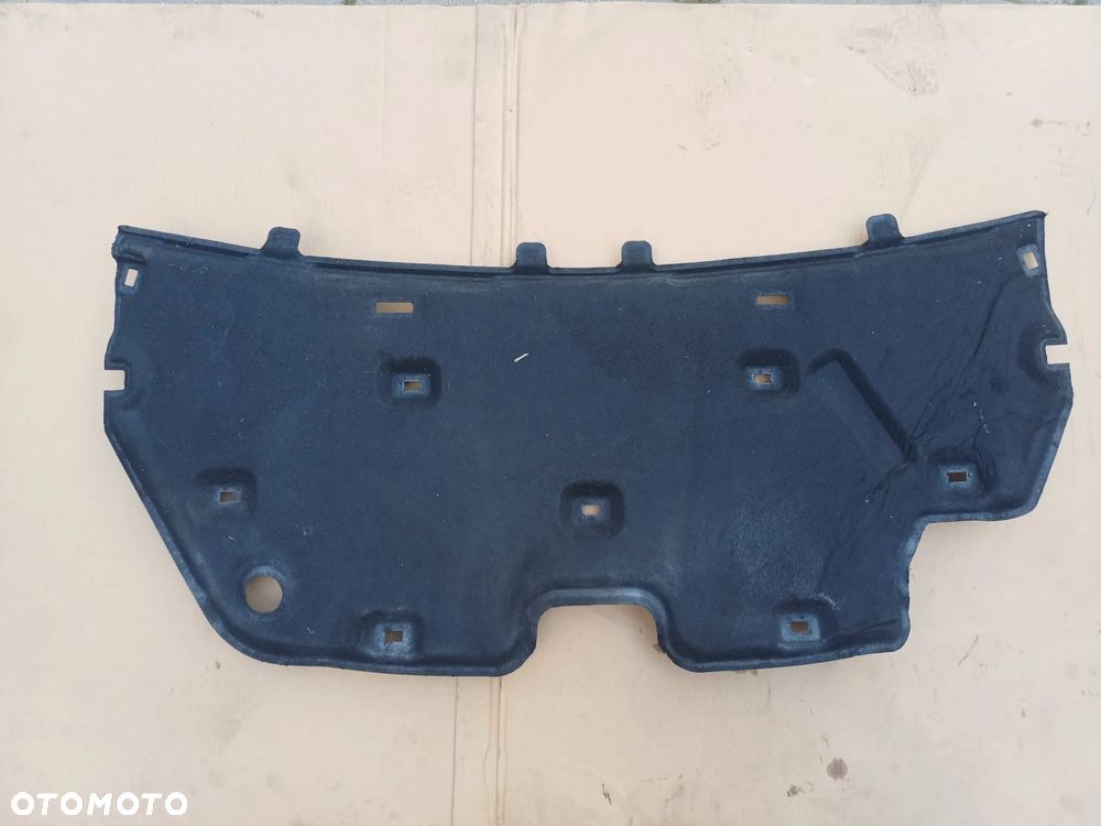 Wygłuszenie podbitka maski Ford B-Max - 2