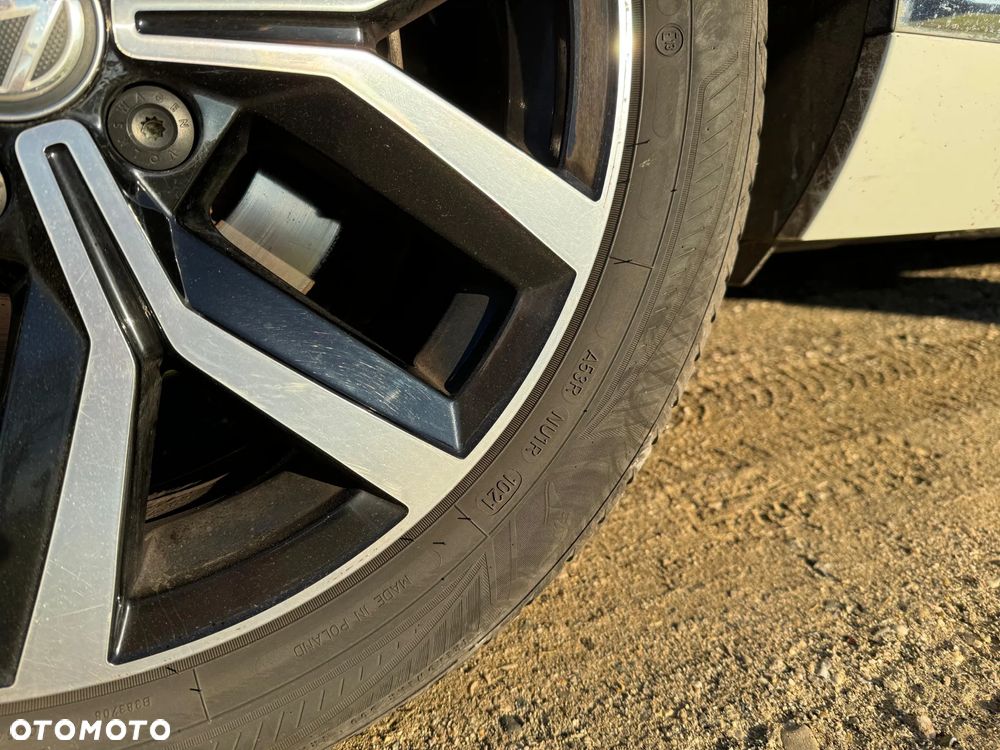 Volkswagen Passat Variant 1.8 TSI BMT Highline DSG - 19