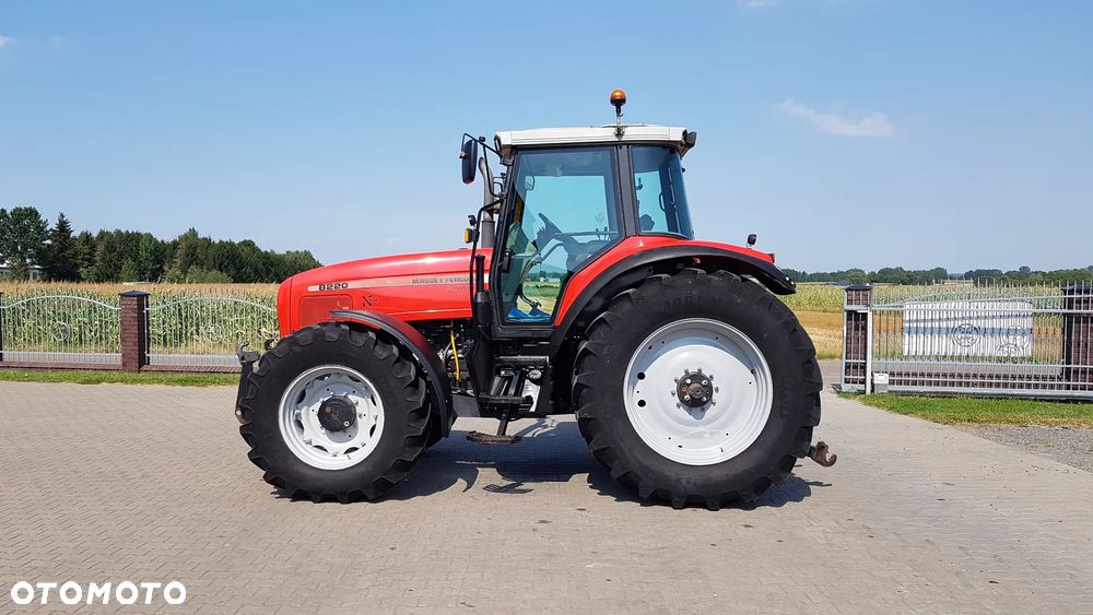 Massey Ferguson 8220 Xtra 2003R - 35