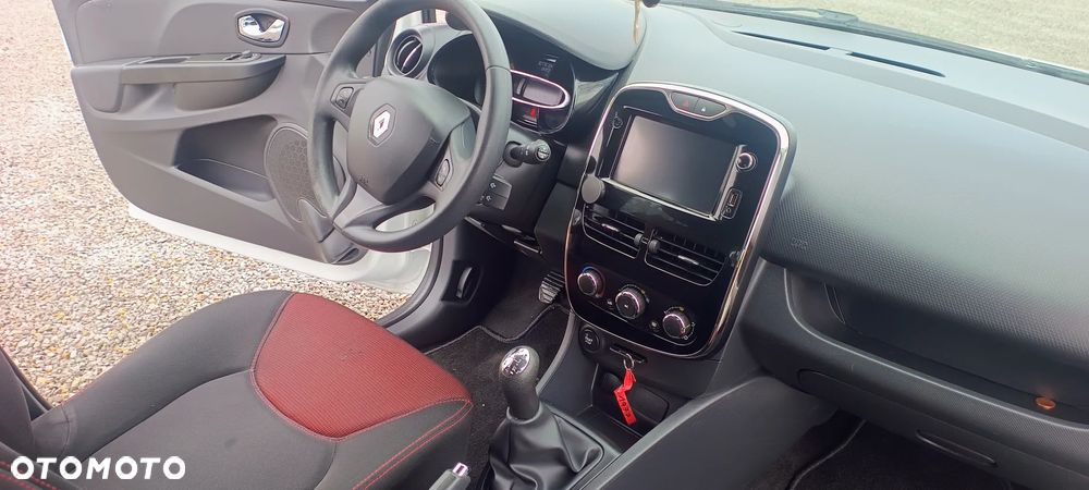 Renault Clio 1.2 16V 75 Collection - 16