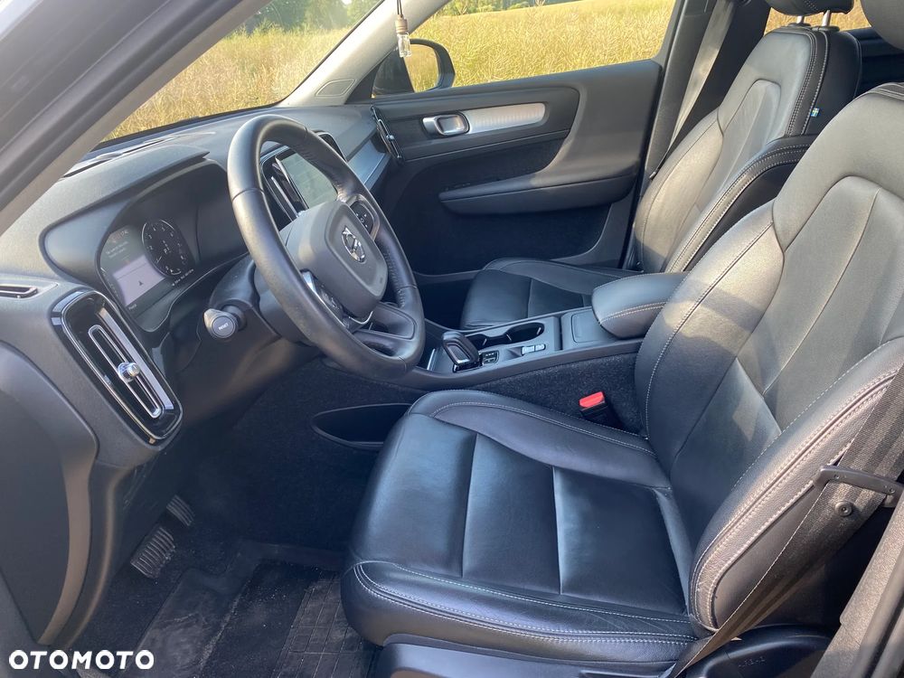 Volvo XC 40 T5 AWD Momentum Pro - 14