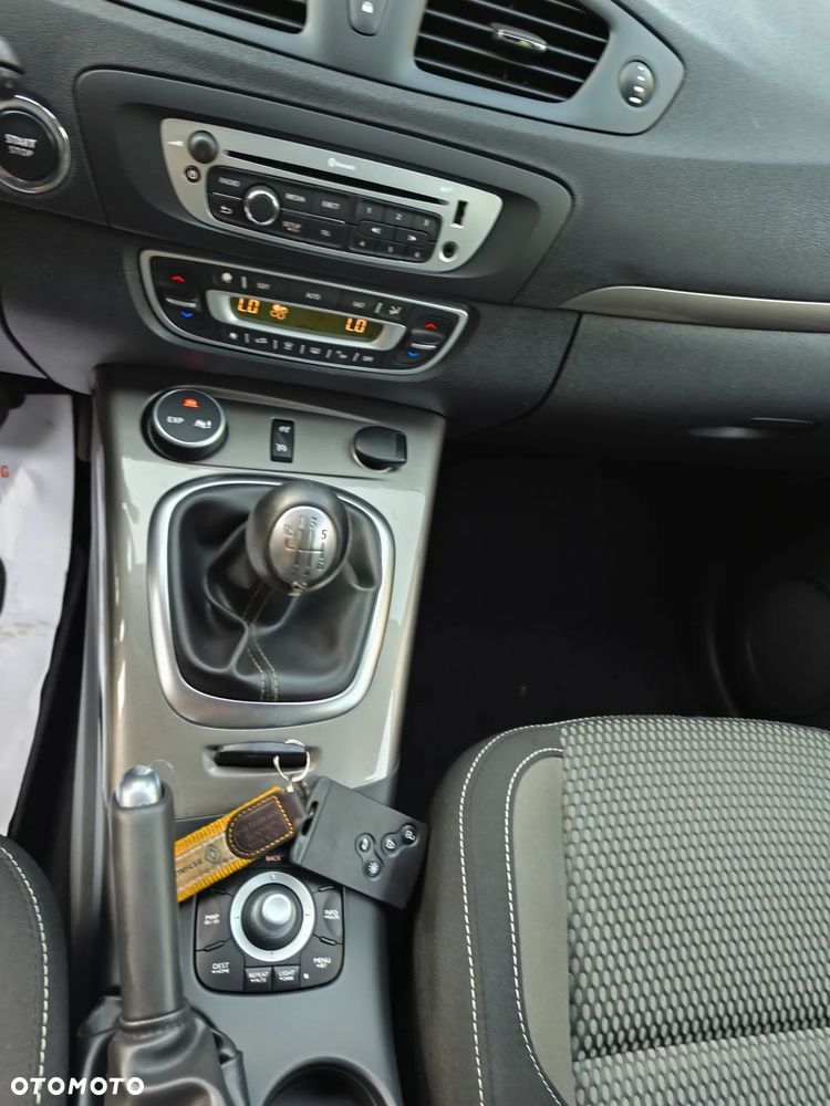 Renault Scenic - 24