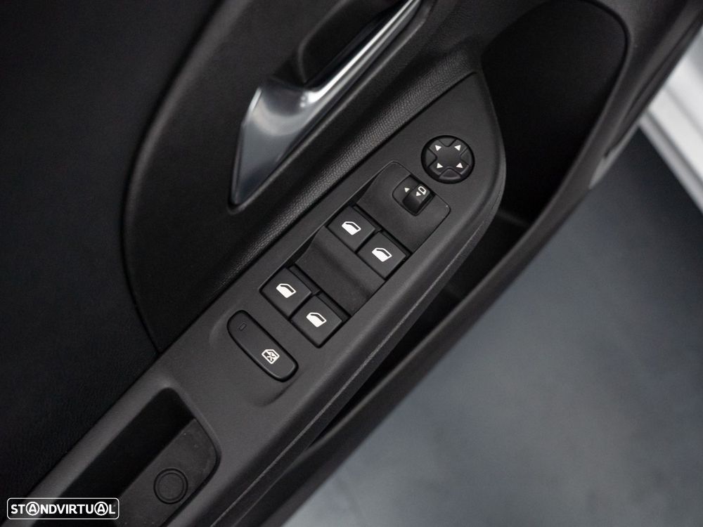 Opel Corsa-e Business - 18