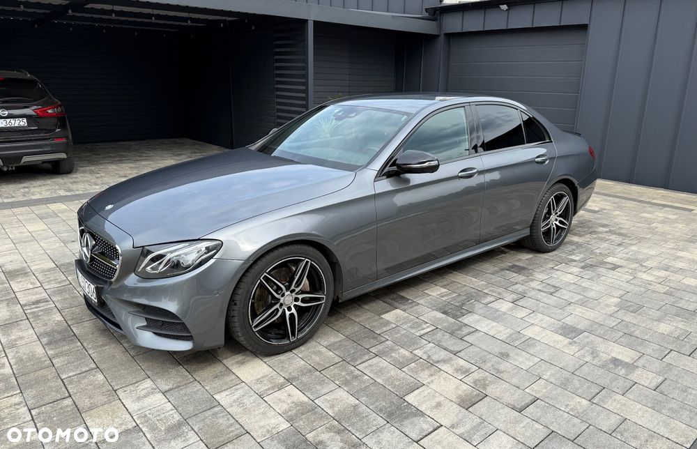 Mercedes-Benz Klasa E 220 d 9G-TRONIC - 3