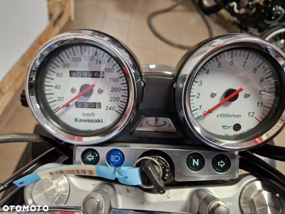 Kawasaki ZR - 18