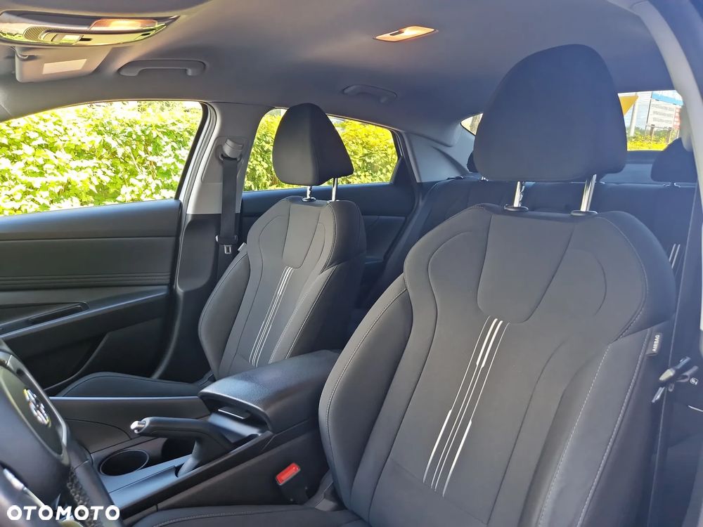 Hyundai Elantra 1.6 Smart - 27
