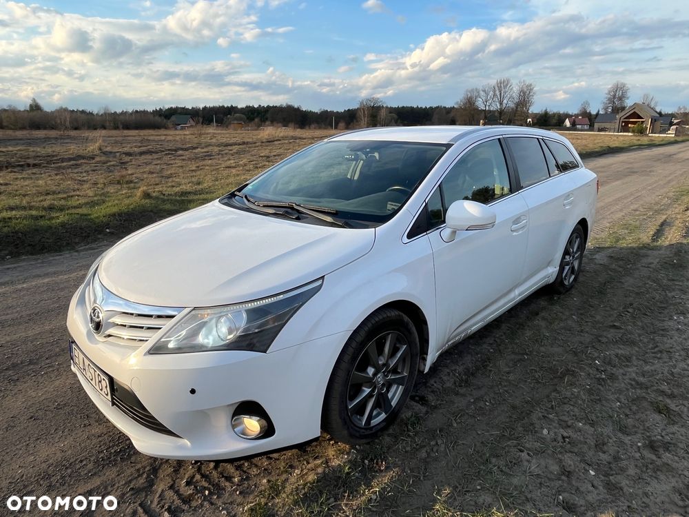 Toyota Avensis Touring Sports 1.8 Executive - 3