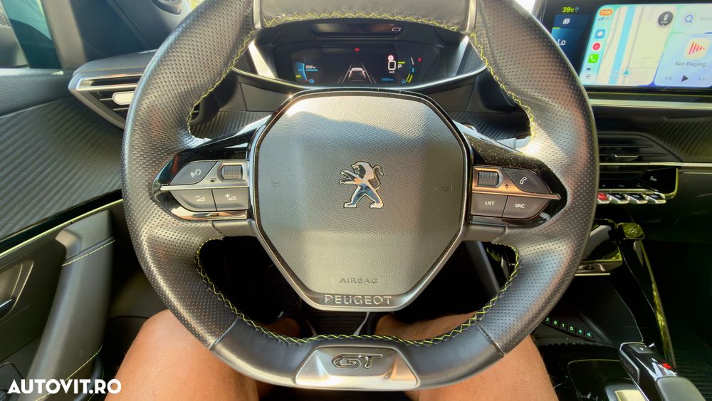 Peugeot 2008 e-2008 GT - 15