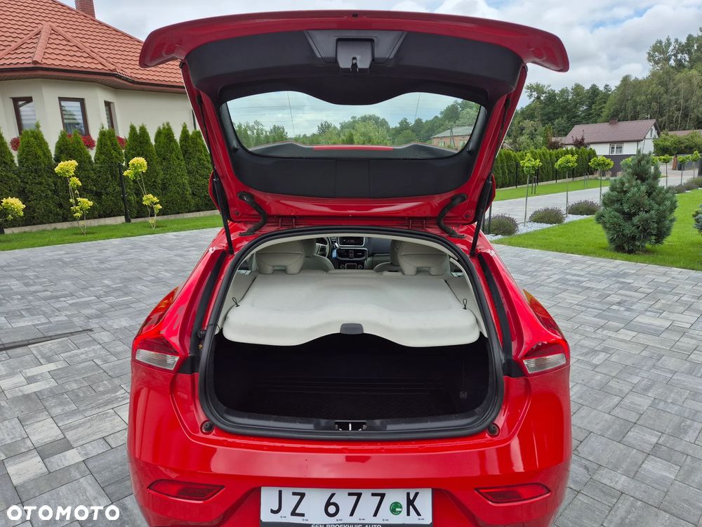 Volvo V40 T2 Drive-E Momentum - 14