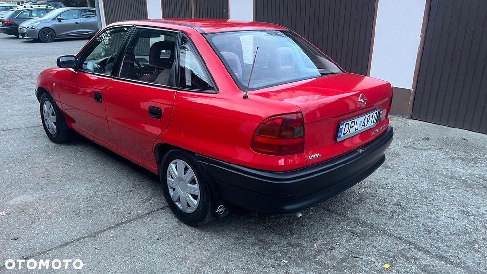 Opel Astra - 8