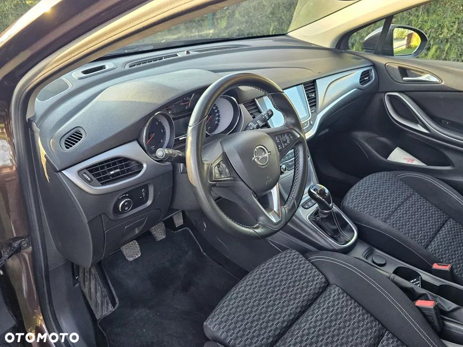 Opel Astra 1.6 D (CDTI) Business - 4